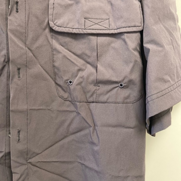 Rowe Grey Large men’s outdoor shirt w pockets mesh inside w flap on back $59 - Picture 2 of 7